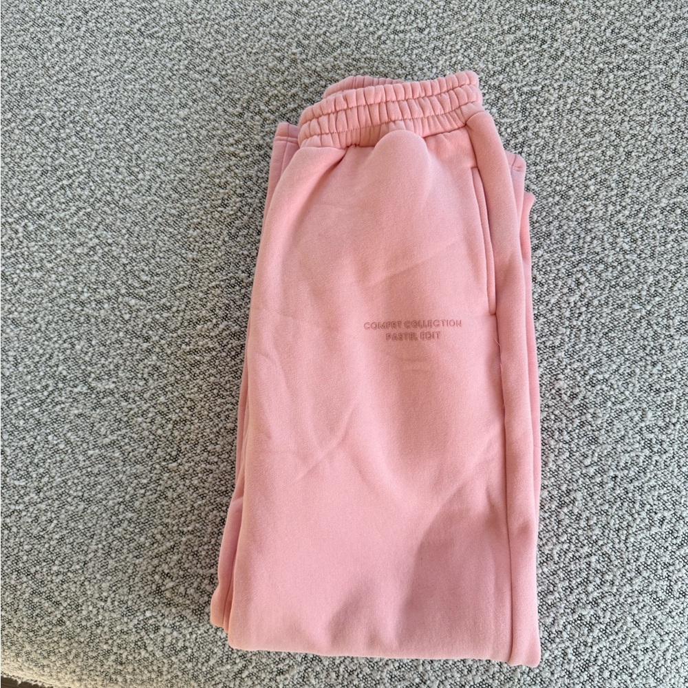 Women’s Pink Cozy Jogger Sweatpants - Picture 4 of 4